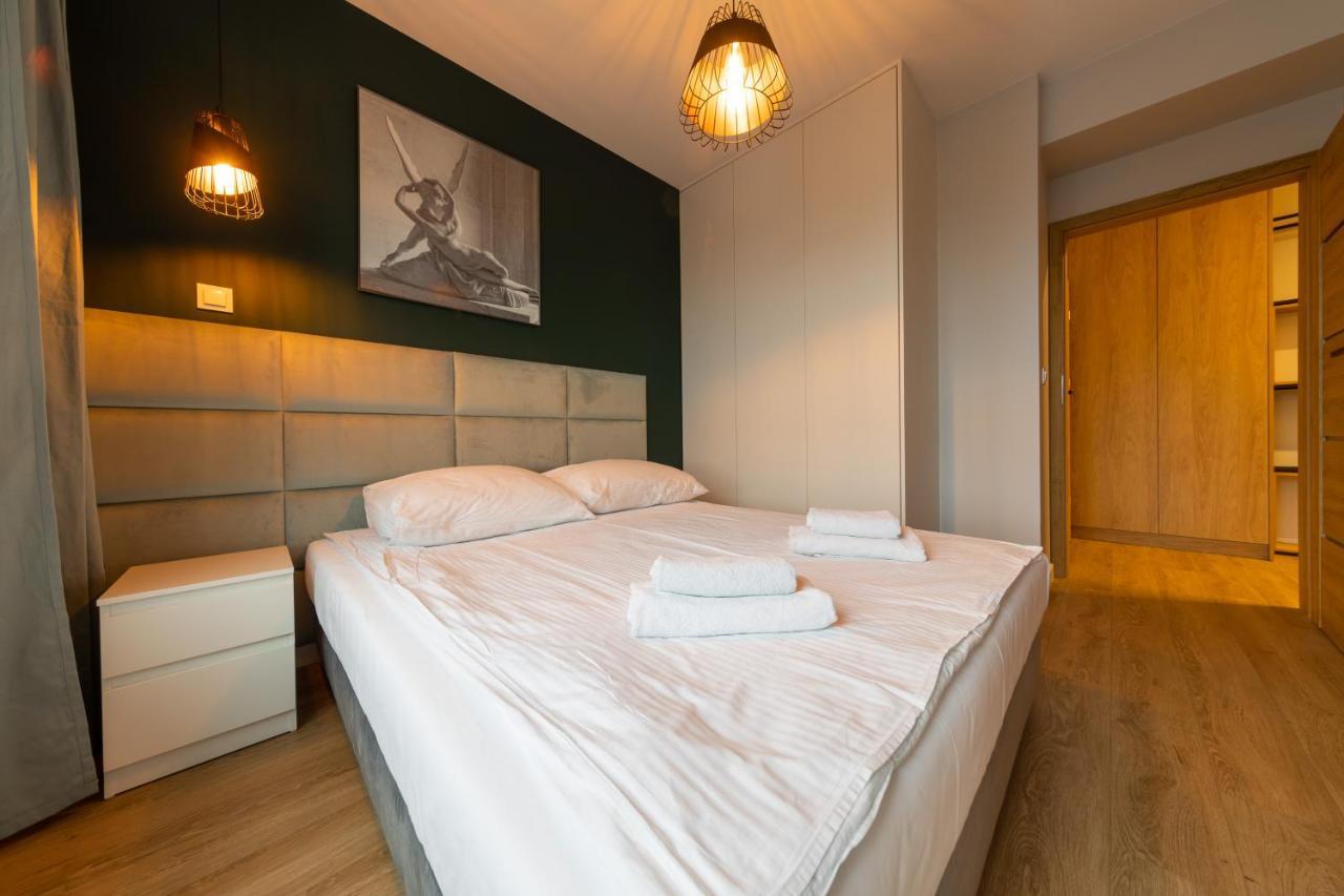 Luxury Two-bedroom *